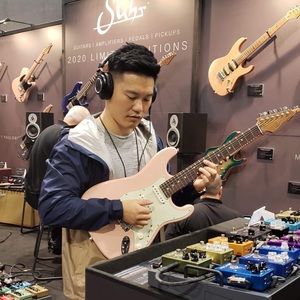 Meet your Posher, Alex